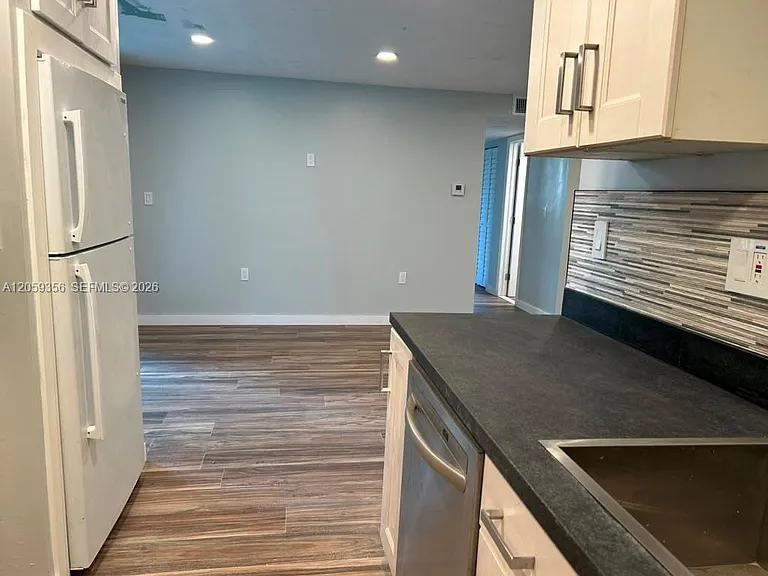 9320 Fontainebleau Blvd #214 — Photo 11