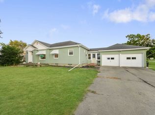 103 Pleasant St, Benson, IL 61516