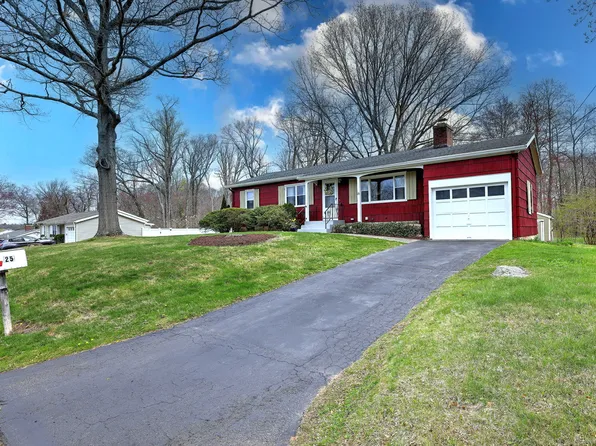 25 Woodvale Road, Branford, CT 06405