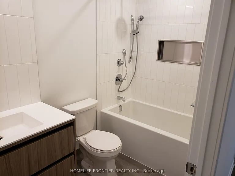 8 Beverley Glen Blvd #813 — Photo 7