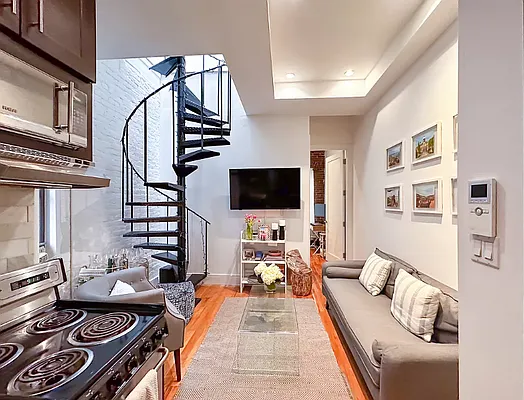 Rented by Elegran | media 1