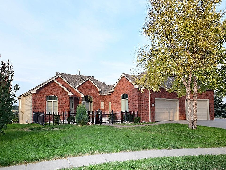 1st image of 7228 N 124th Cir