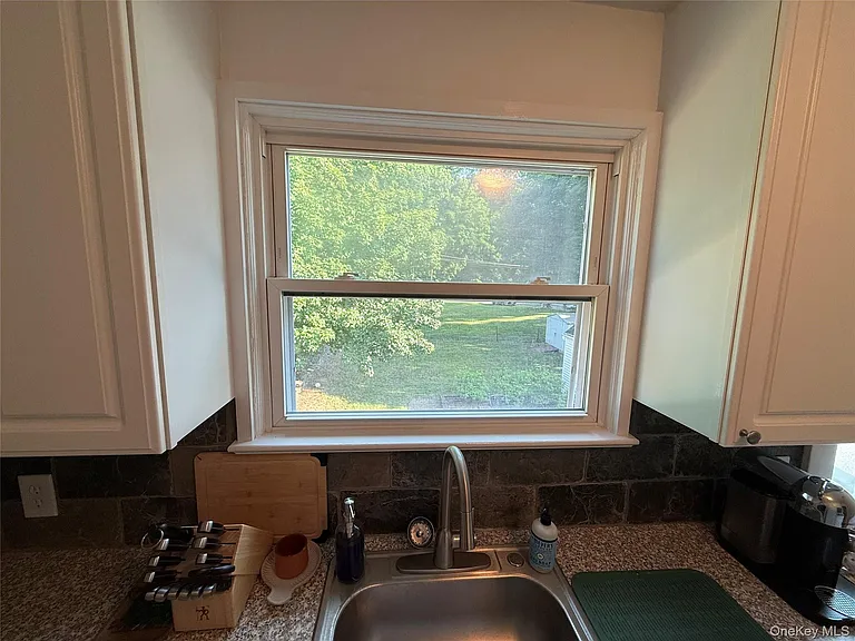 17 Harriman Ave #B — Photo 16