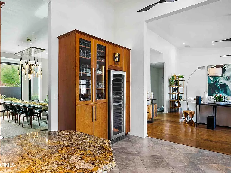 1202 W Aster Dr — Photo 14