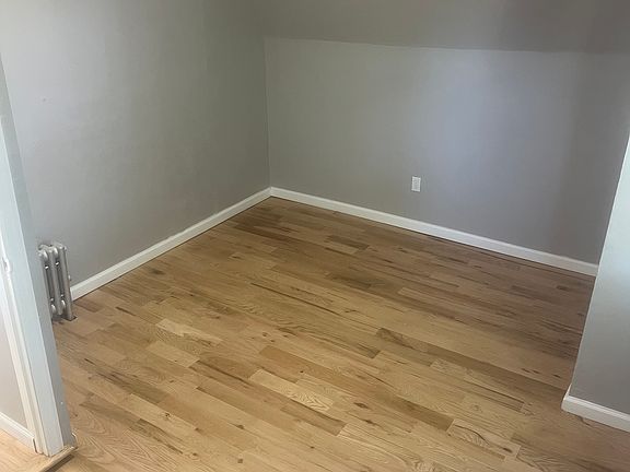 5th image of 304 Glenwood Ave Floor 3