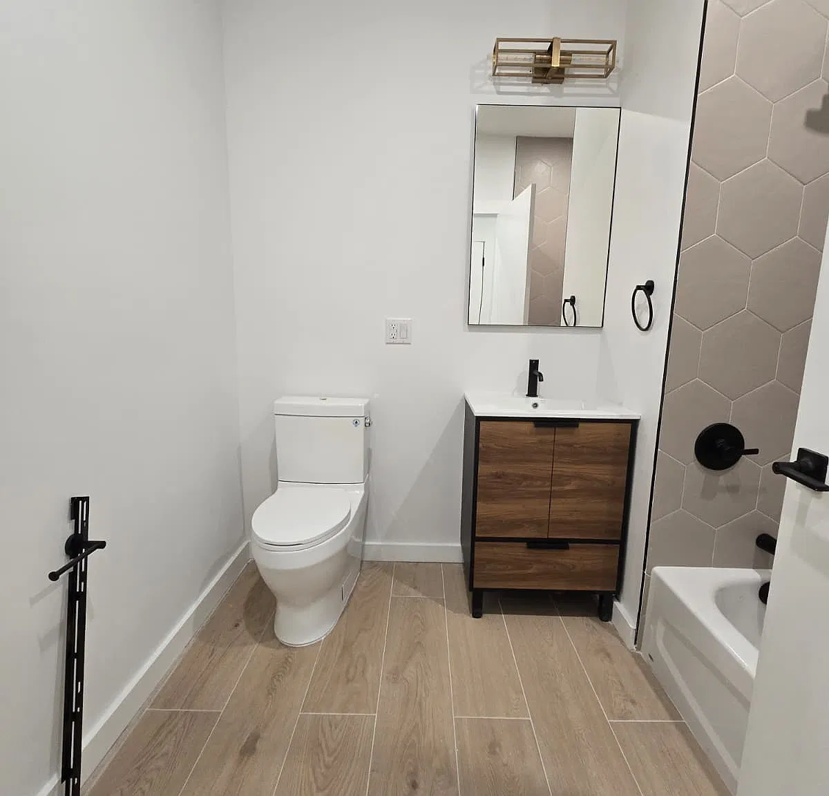 2 bed, $2,950 — Photo 4