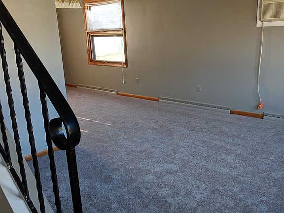 4th image of 3208 Pleasant Dr #B