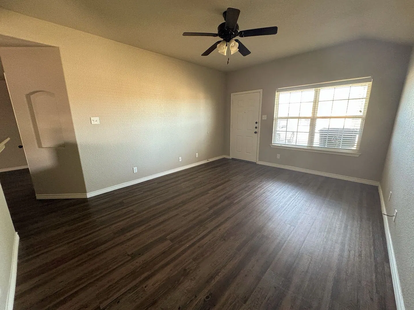 609 Kacie Dr — Photo 3