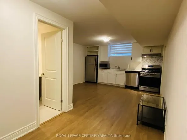 14 Overholt Dr #Basement, Thorold, ON L2V 0G5