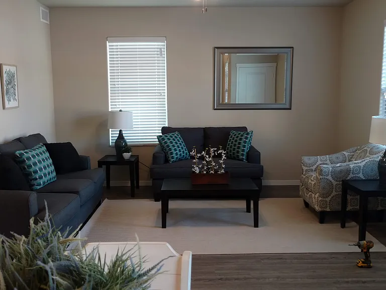 K-Ten Place Apartments — Photo 44