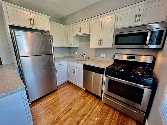2nd image of 428 N 40th St APT 10