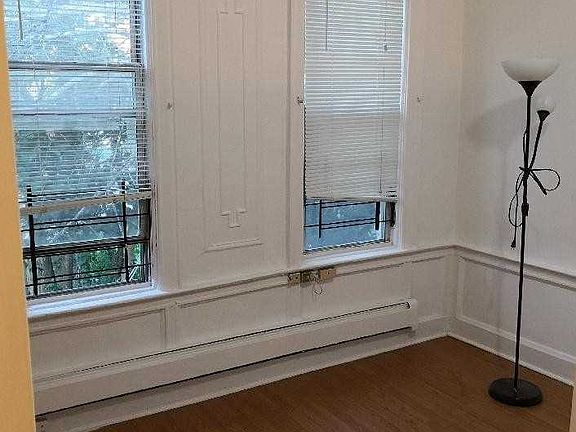 4th image of 8436 164th St