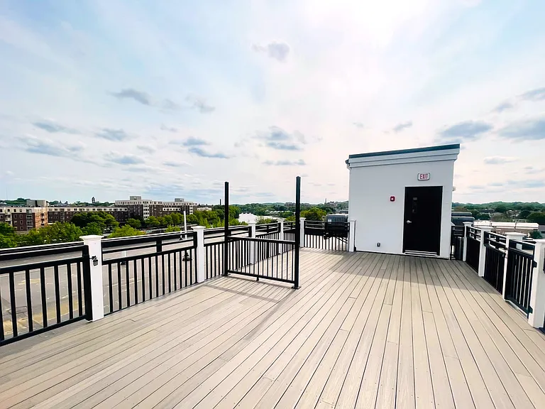 99 Moody St #Penthouse 9 — Photo 33
