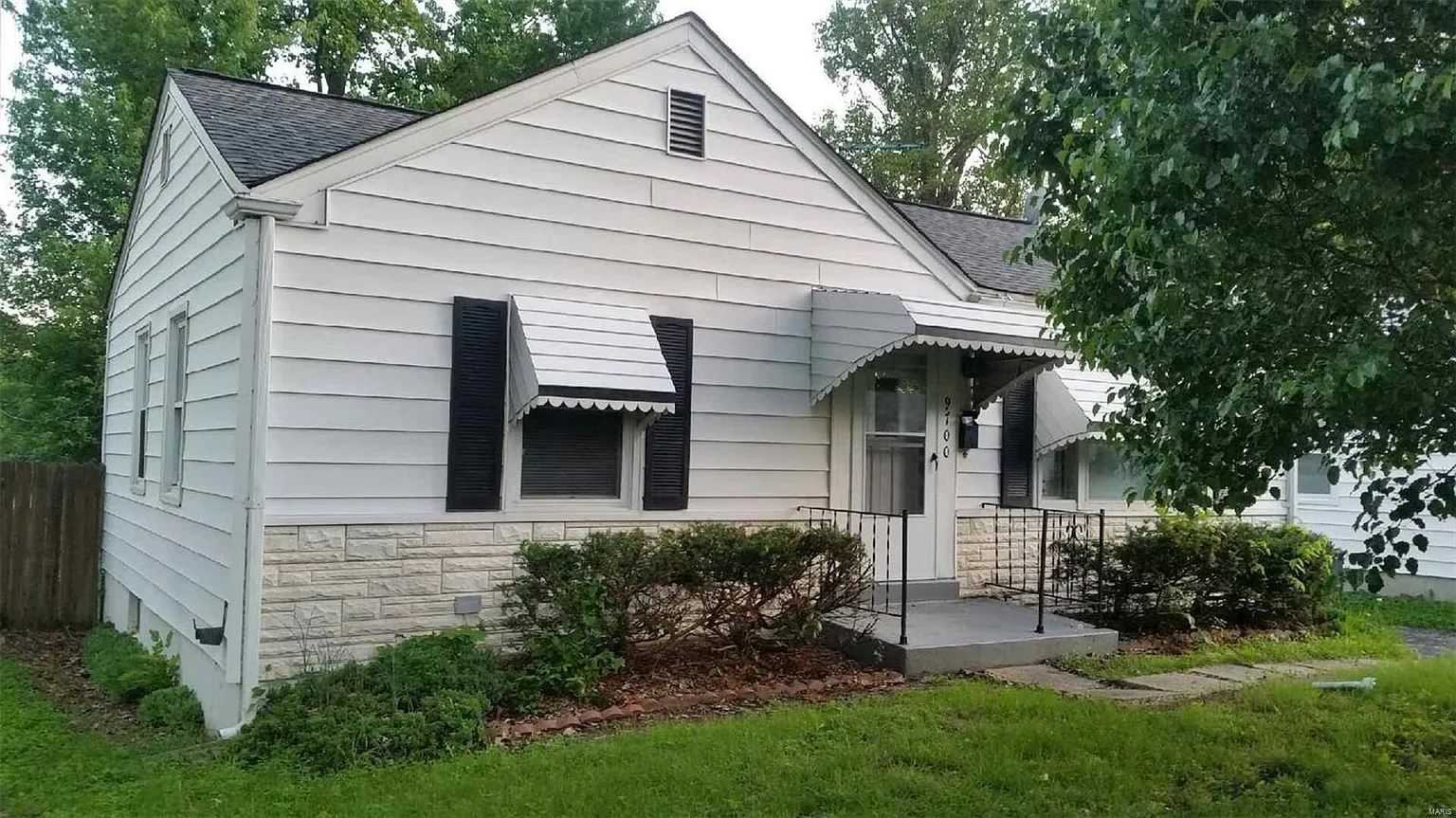 9700 Lilly Jean Dr photo 1