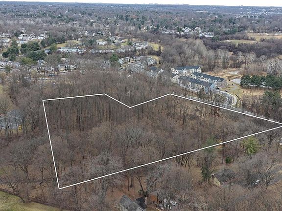 3rd image of 9415 Stewartown Rd