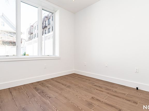 5th image of 675 E 32nd St #9