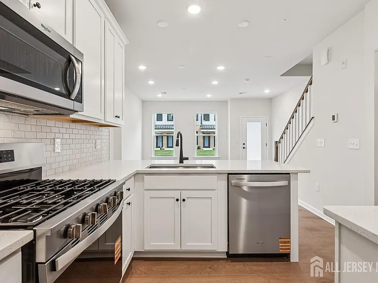 214 Jessie Pl — Photo 13