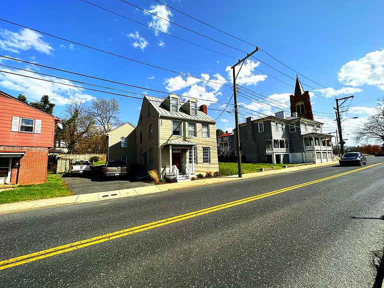 409 N Augusta St #A — Photo 40