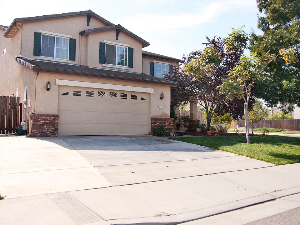 1st image of 2095 W Berkshire Ln