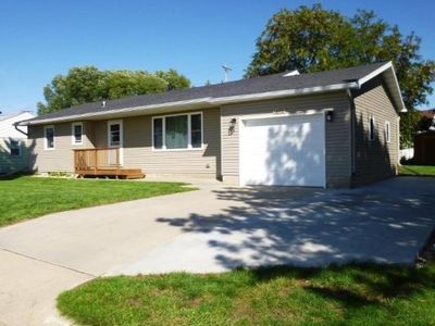 1402 N Mantorville Ave, Kasson, MN, 55944