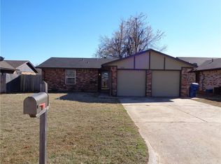 926 W Ridgecrest Way, Mustang, OK 73064