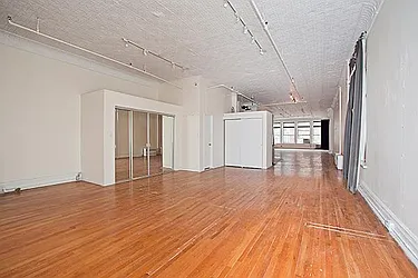 Rented by R New York