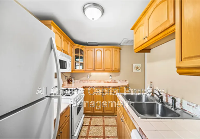 4812 Avenue G #B — Photo 10