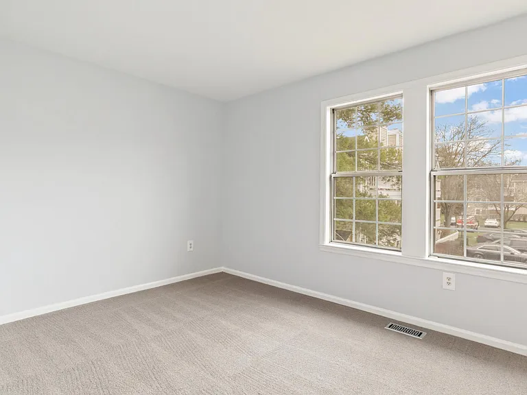 2403 S Walter Reed Dr — Photo 19