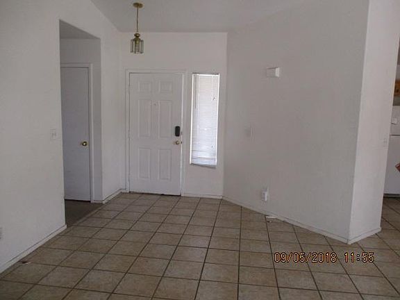 4th image of 5227 Portland Ct