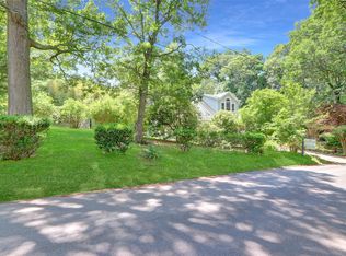 62 Jamaica Dr, Sound Beach, NY 11789