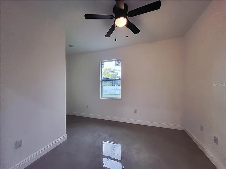 1620 Welland St SE #1620 — Photo 1
