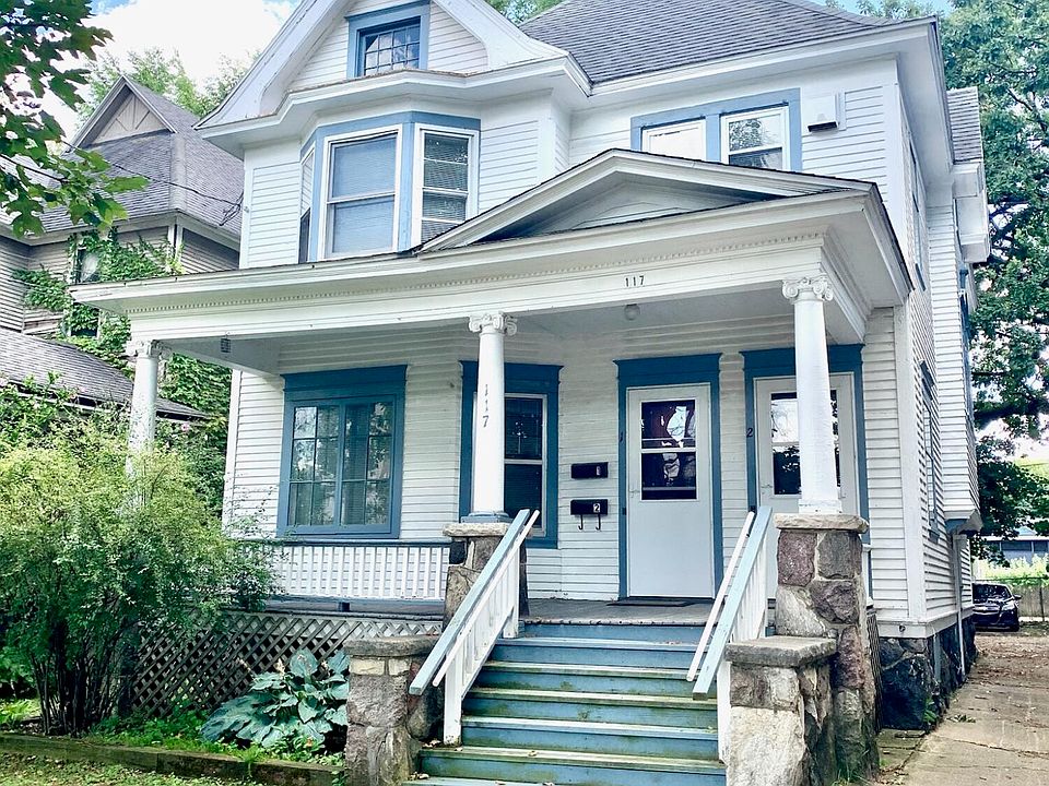 1st image of 117 W Dutton St