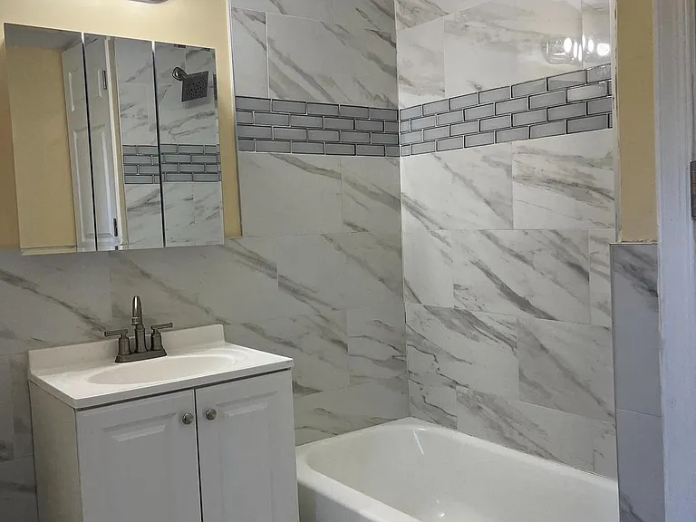 Paynter Dr — Photo 21
