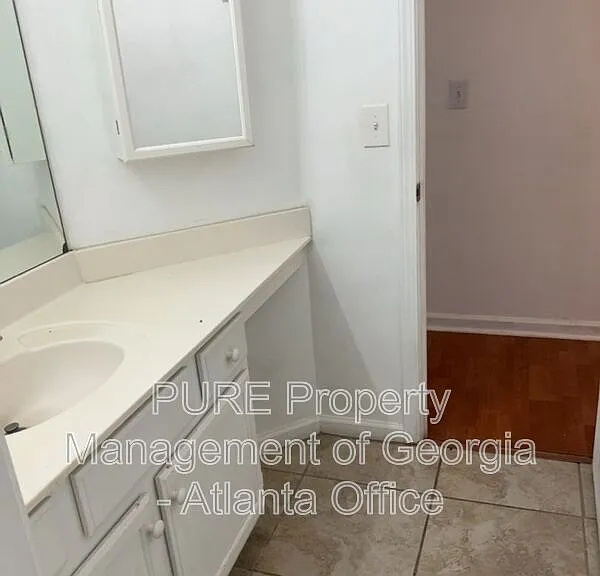 909 Michael Lee Way — Photo 23