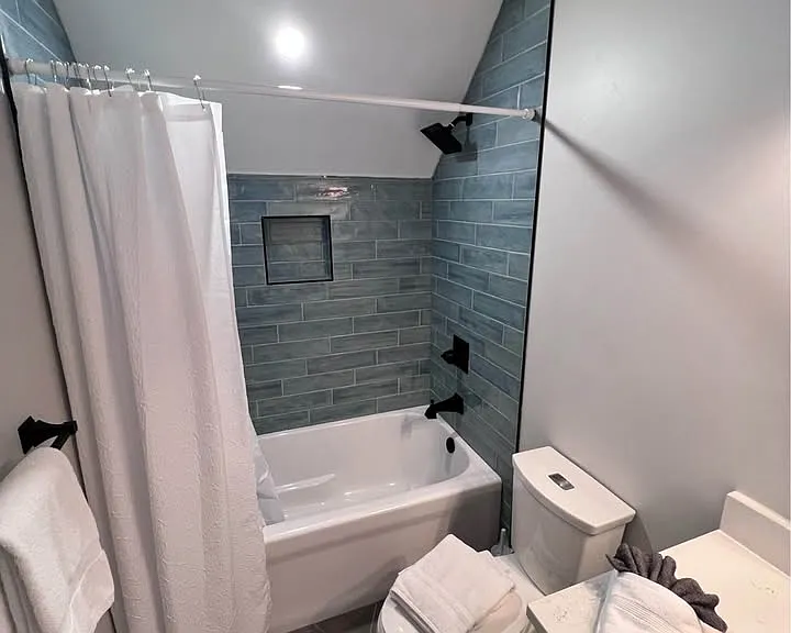 811 E Minnesota St — Photo 15