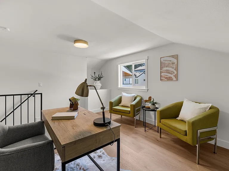 515 NE 123rd St — Photo 30