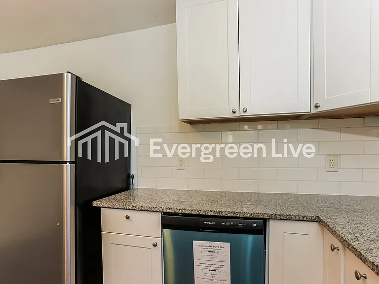 2308 Palmetto Ave SW — Photo 8