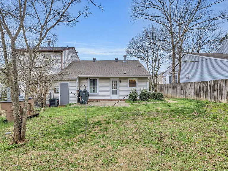 3350 Oak Trees Ct — Photo 21