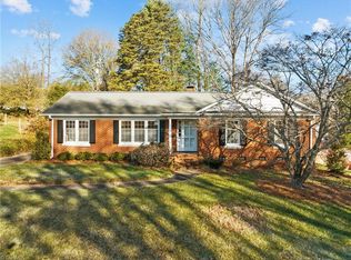 3102 Robin Hood Dr, Greensboro, NC 27408