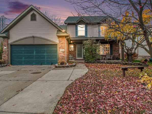 23840 Brentwood Dr, Trenton, MI 48183