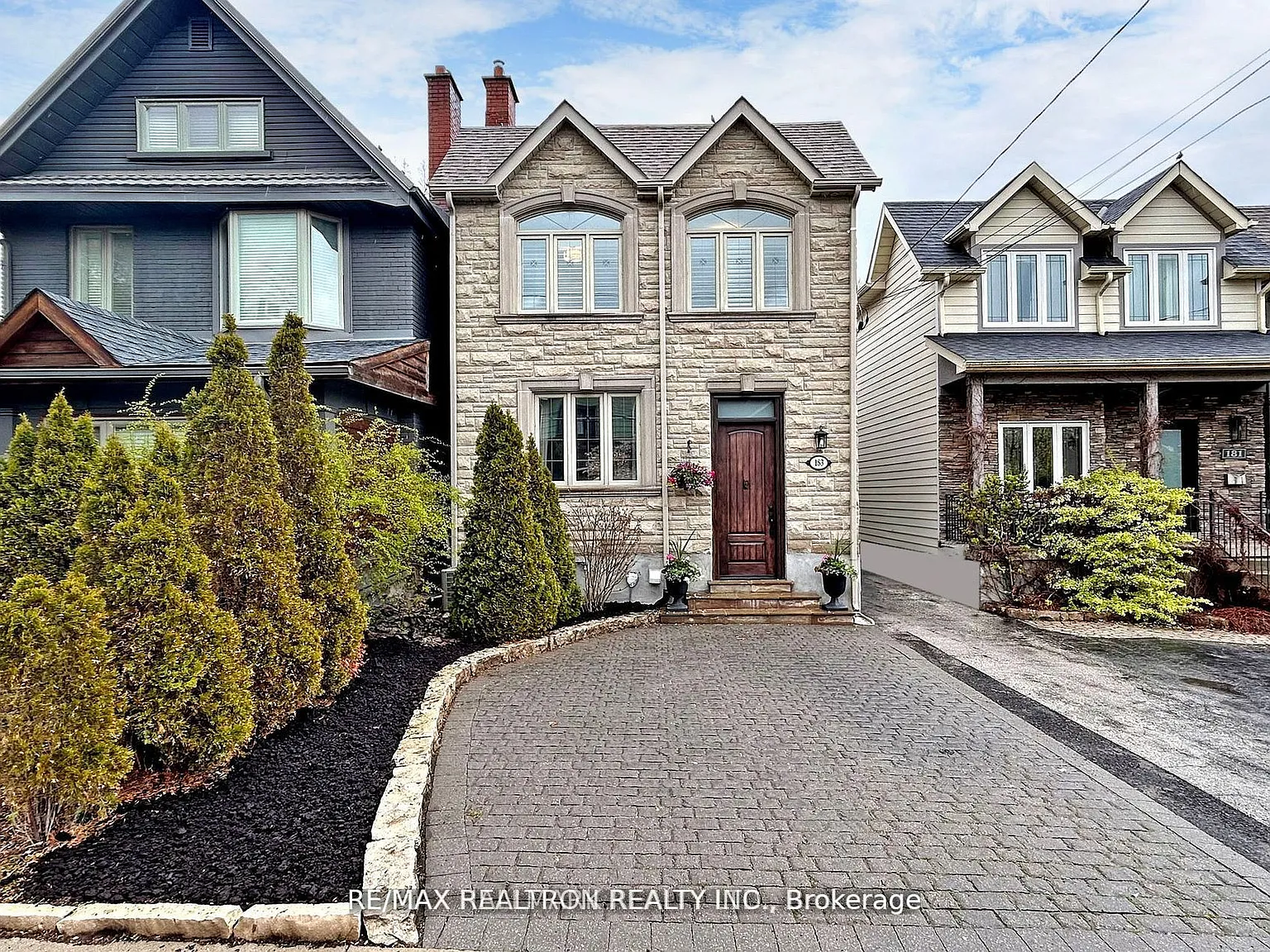 4 bed, $6,000 — Photo 2