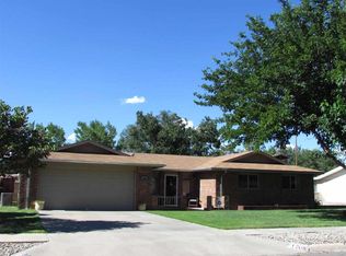 1205 Baylor Ave, Roswell, NM 88203