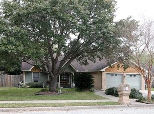 813 Briarwood St, Victoria, TX 77904