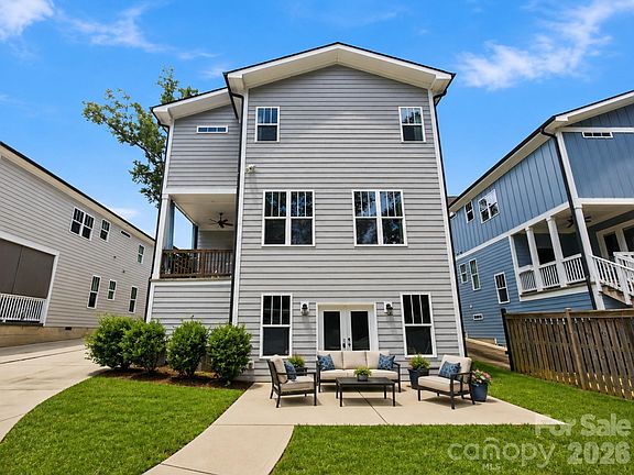 2nd image of 3015 Commonwealth Ave