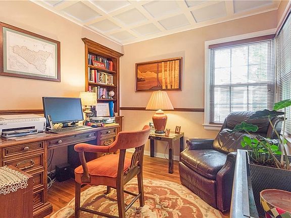 5th image of 43 Cadman Dr