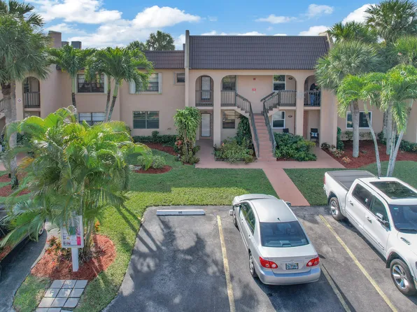 130 Lake Nancy Drive #106, West Palm Beach, FL 33411