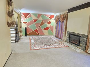 5202 Richard Run, West Bloomfield, MI 48322