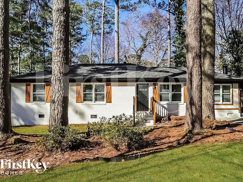 1st image of 2207 Freydale Rd SE