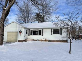 924 Meadow Rd, Wausau, WI 54403
