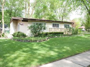 3801 Raven Ln, Rolling Meadows, IL 60008